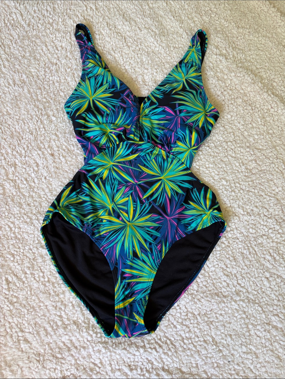 Women’s bathing suit